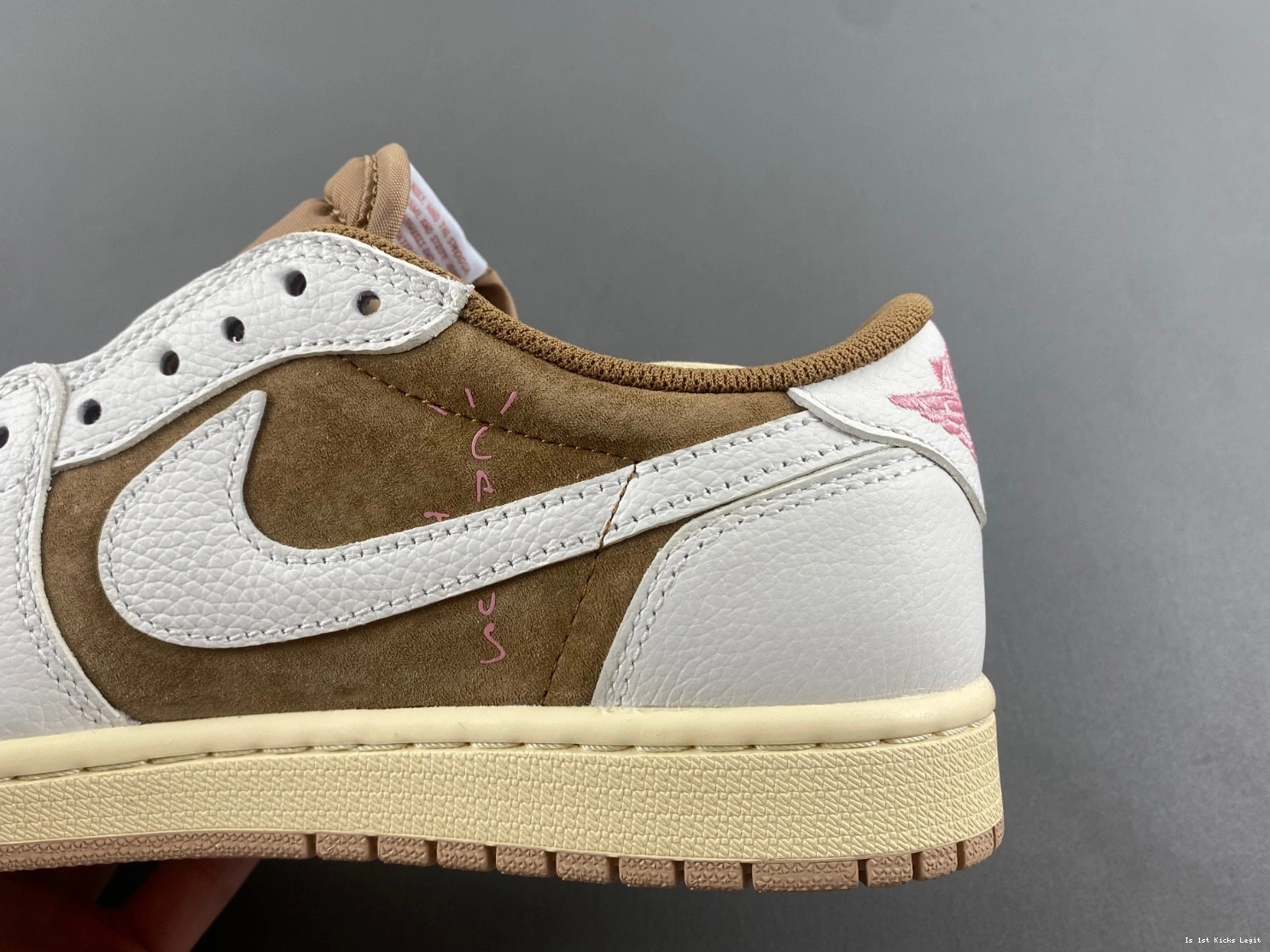 Travis 1 DM7866-106 Scott Jordan OG Shy Sail Pink Air Low 0321